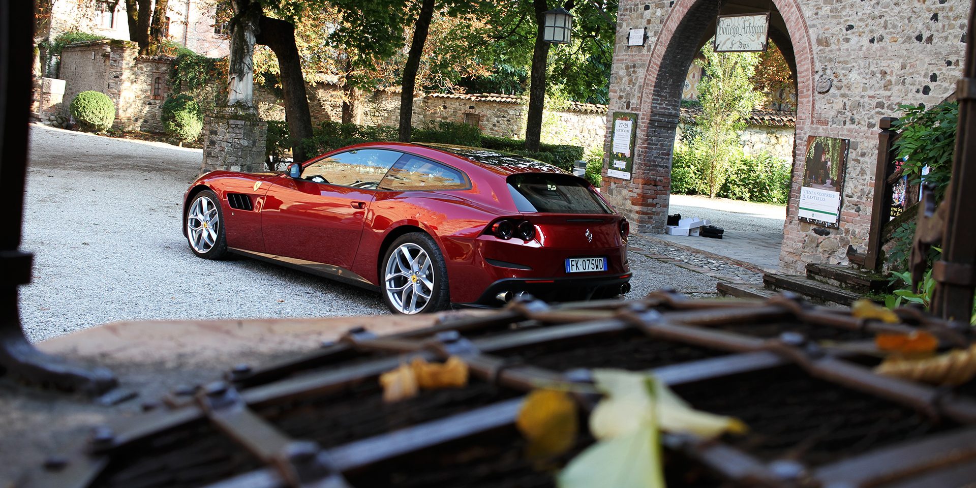 ferrari-gtc4lusso-t-prova-test