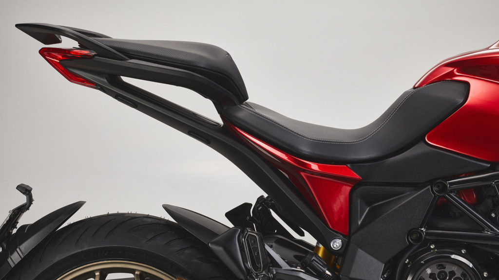 mv-agusta-turismo-veloce-my-2021