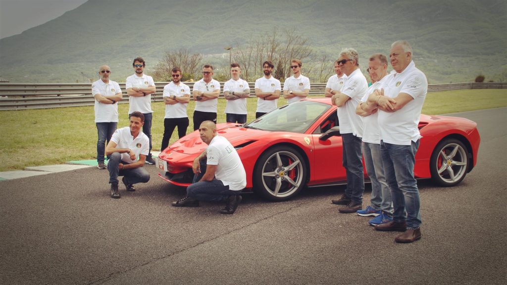 fabio-barone-ferrari-f8-tributo-guinness-world-record-2021-test-(142)