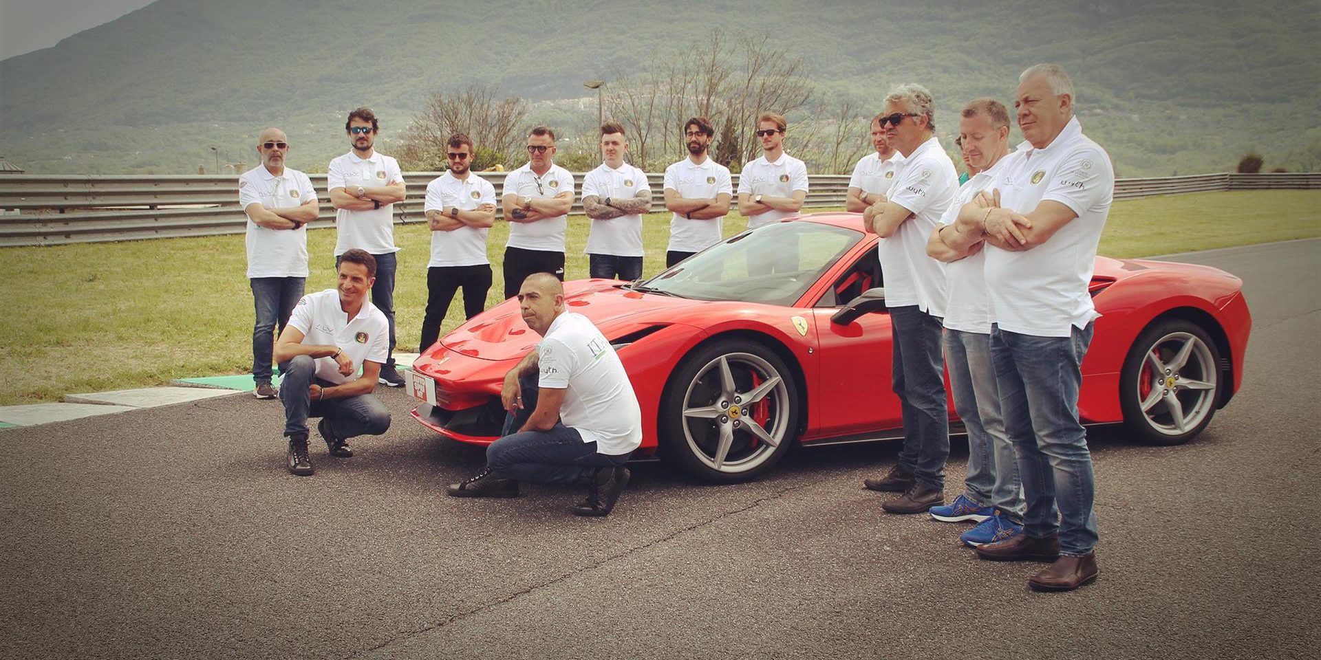 fabio-barone-ferrari-f8-tributo-guinness-world-record-2021-test-(142)