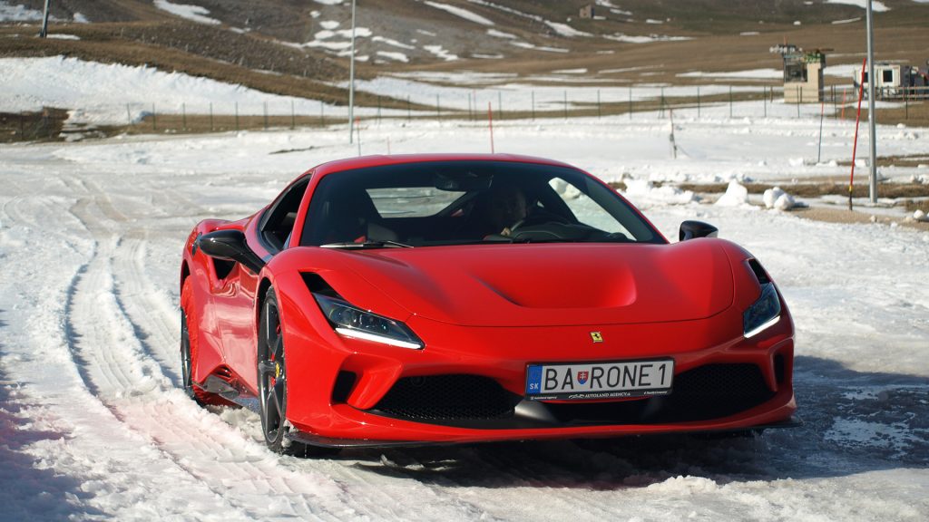 fabio-barone-ferrari-record-ghiaccio-siberia-russia