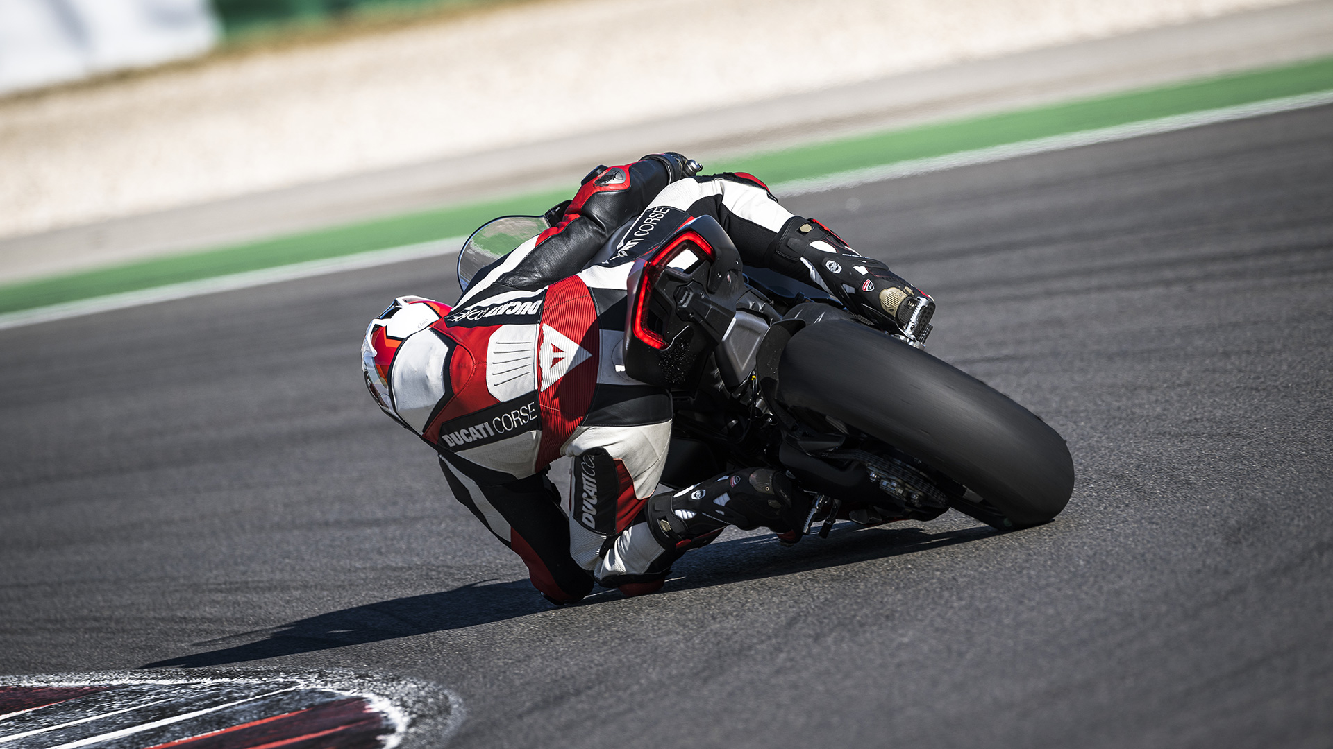 ducati-panigale-v4-sp2