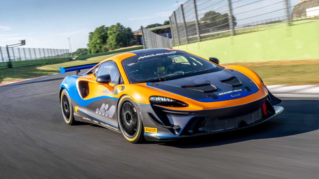 mclaren-artura-gt4