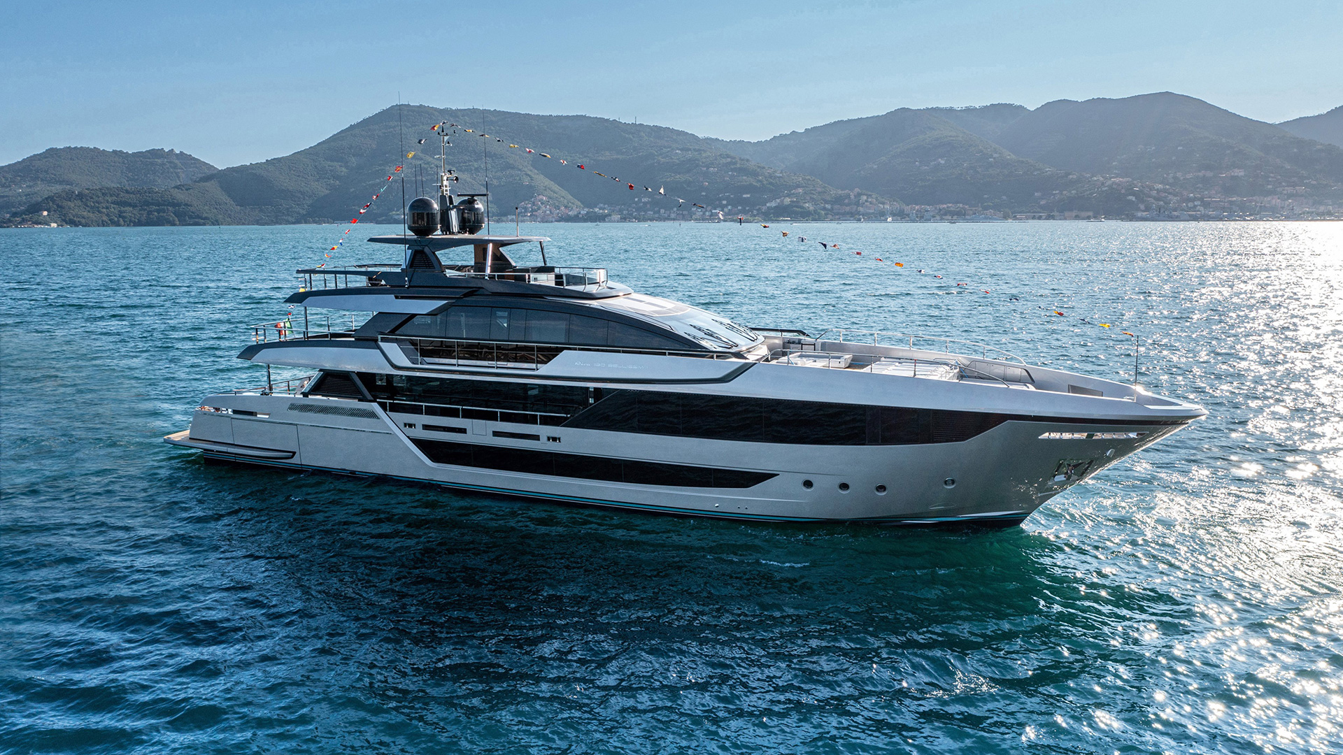 riva-130'-bellissima