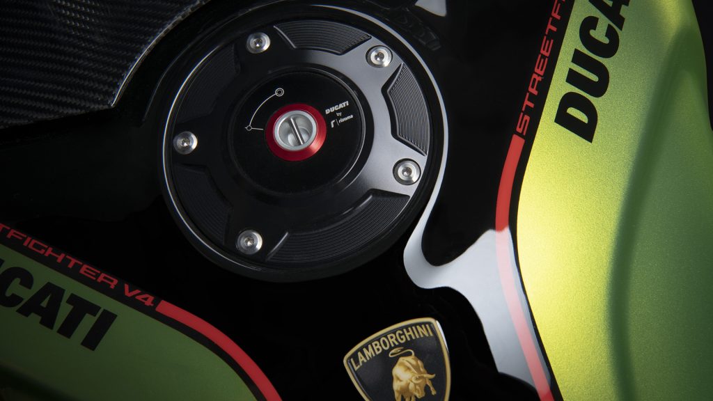 ducati-streetfighter-v4-lamborghini