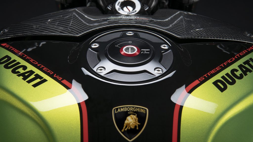 ducati-streetfighter-v4-lamborghini