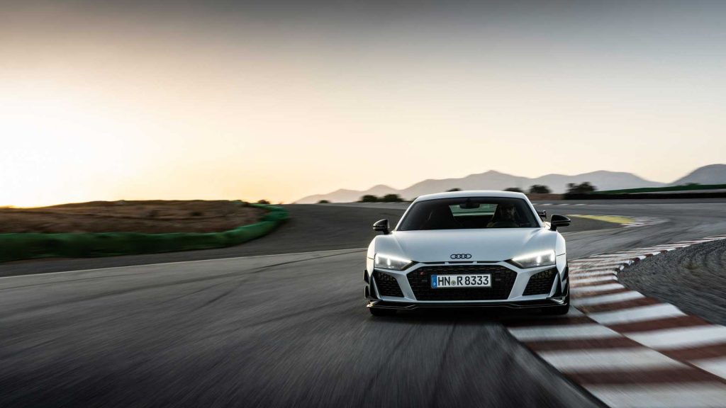 audi-r8-v10-gt-rwd