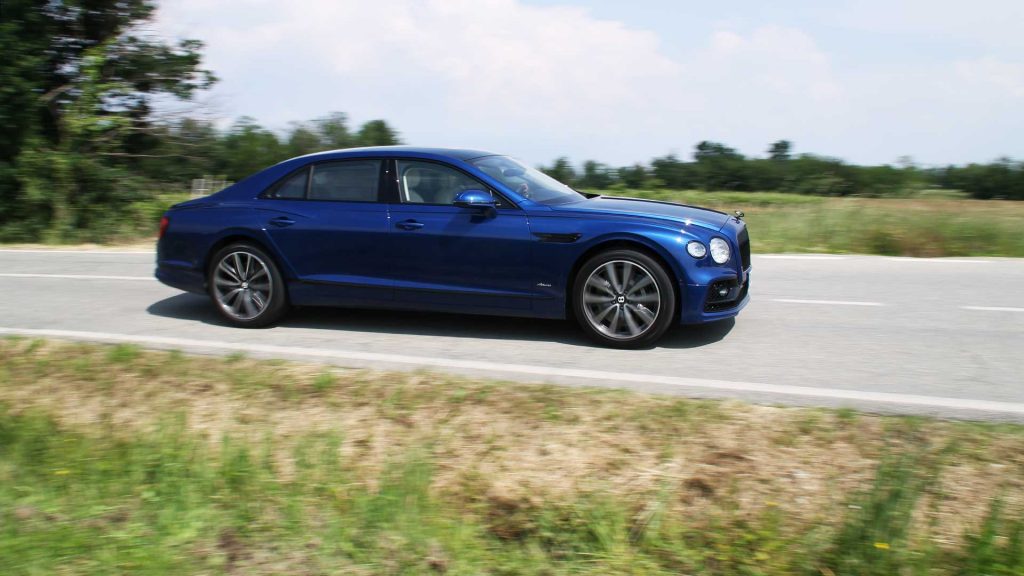 bentley-flying-spur-v8-azure-prova-test (11)