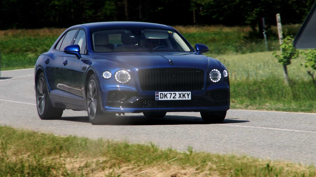 bentley-flying-spur-v8-azure-prova-test (20)