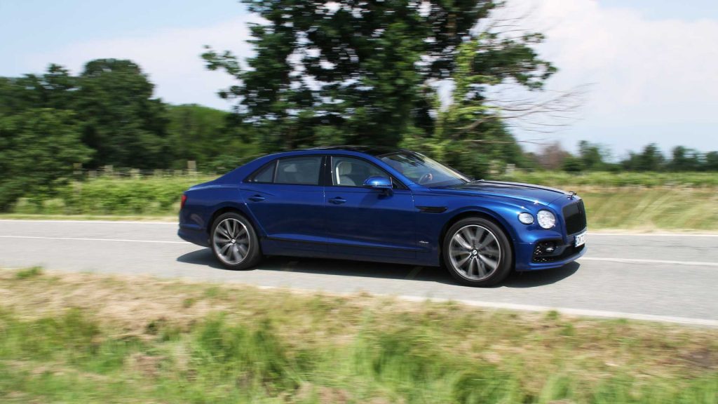 bentley-flying-spur-v8-azure-prova-test (23)