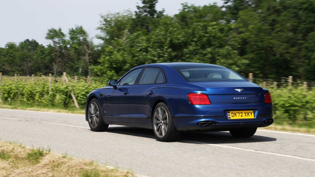 bentley-flying-spur-v8-azure-prova-test (36)