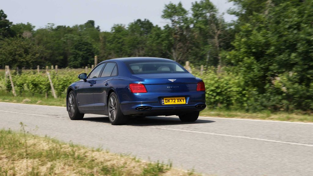 bentley-flying-spur-v8-azure-prova-test (37)