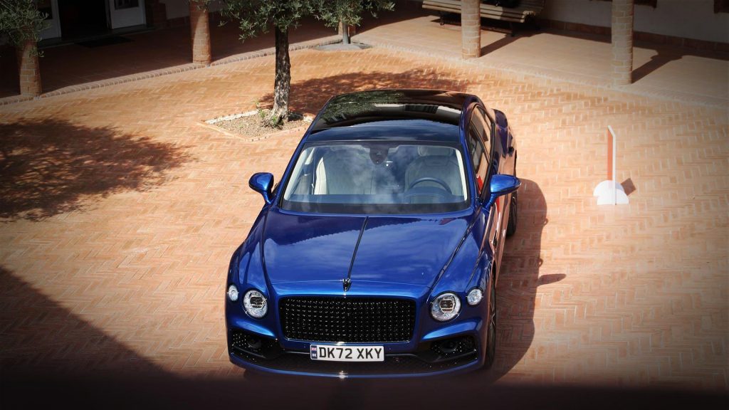 bentley-flying-spur-v8-azure-prova-test (54)