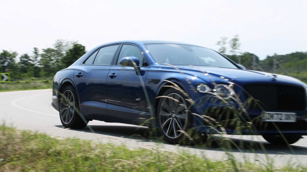 bentley-flying-spur-v8-azure-prova-test (6)