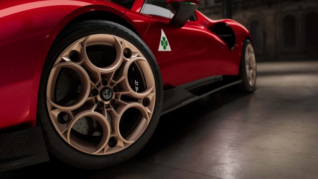 nuova-alfa-romeo-33-stradale (7)