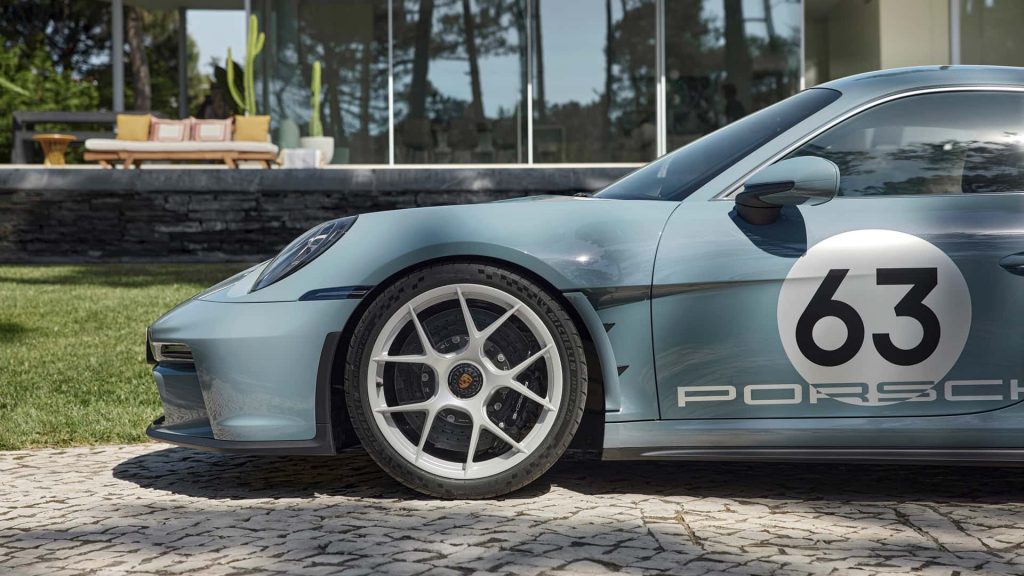 porsche-911-s-t