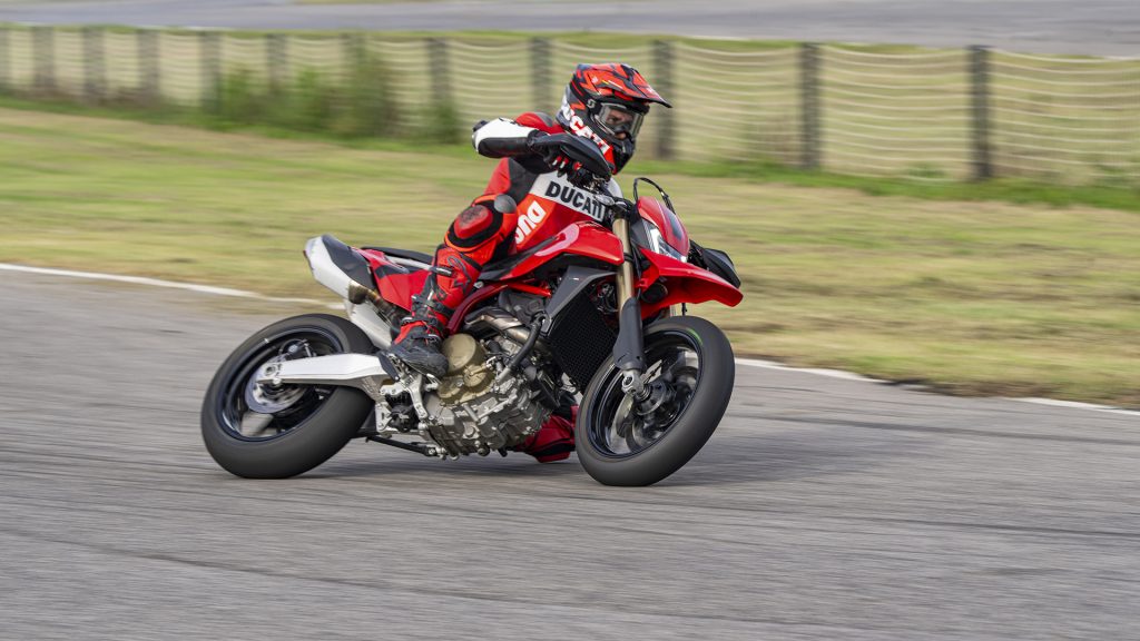 ducati-hypermotard-698-mono