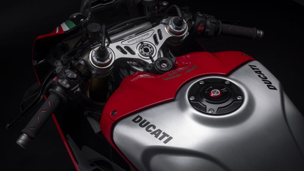 ducati-panigale-v4-sp2-30°-anniversario-916