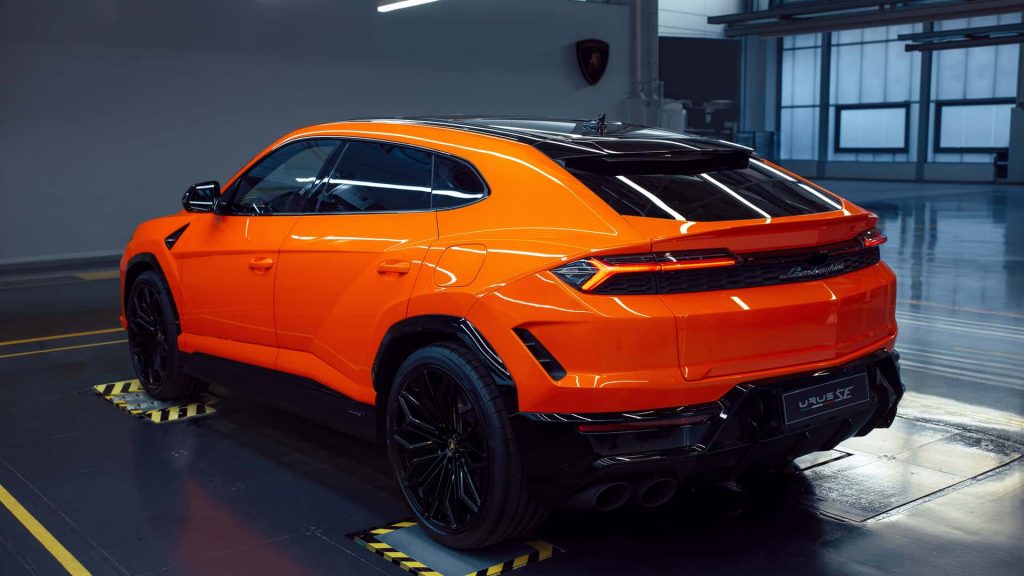 lamborghini-urus-se