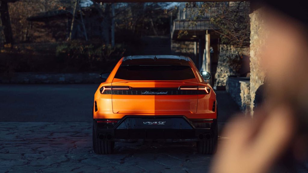 lamborghini-urus-se