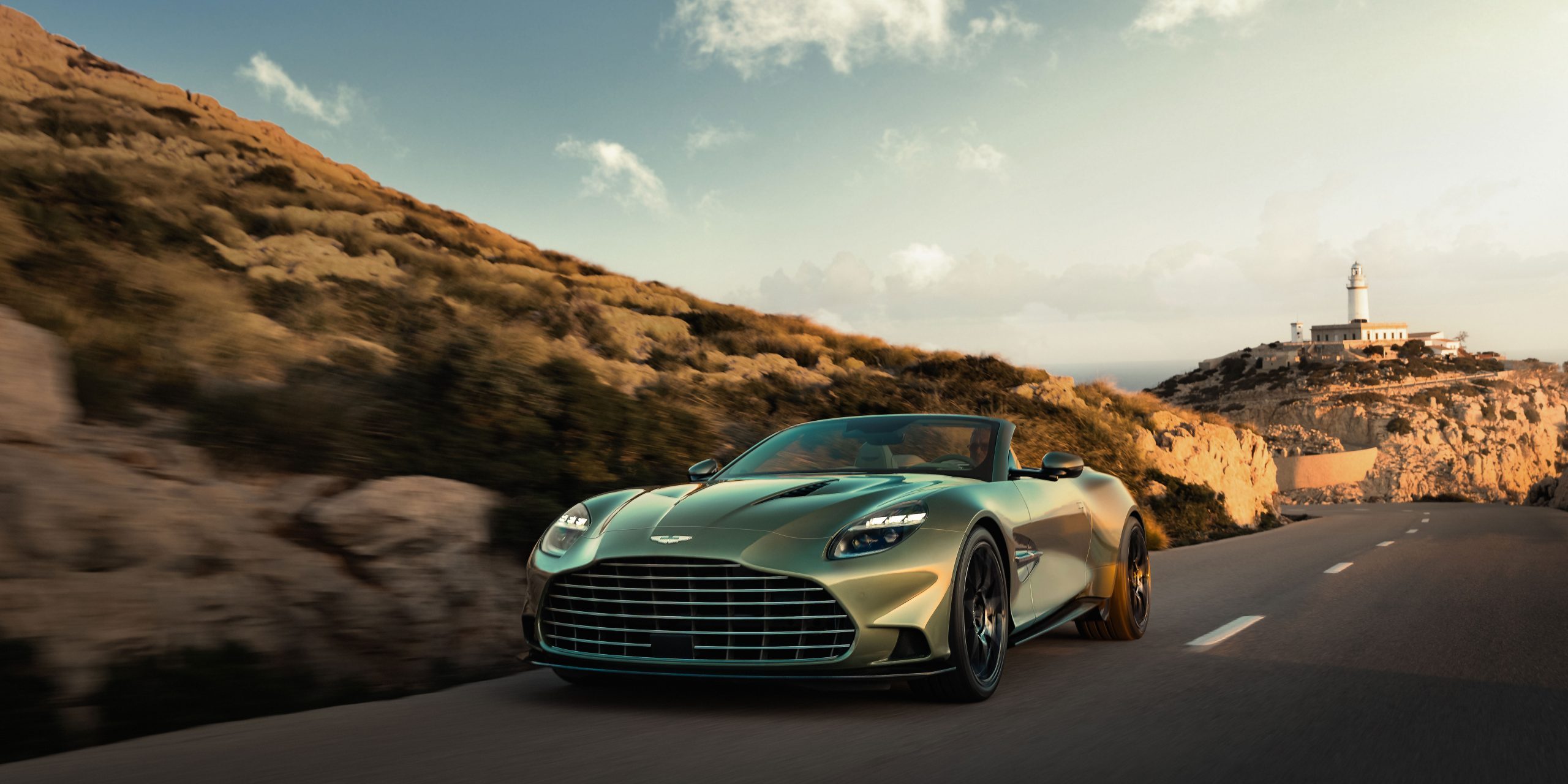 aston martin-vanquish volante