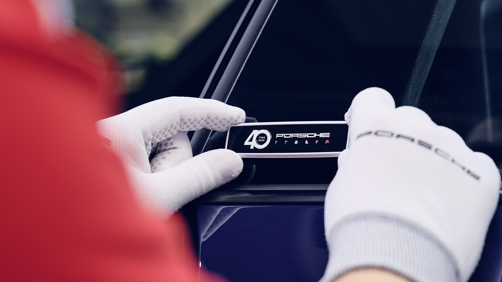porsche-911-carrera-4-gts-taycan-4s-ferragamo